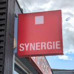 Enseigne drapeau Synergie
